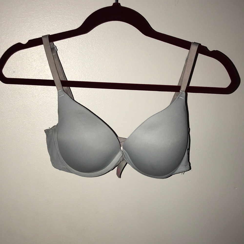 grey vs pink push up bra